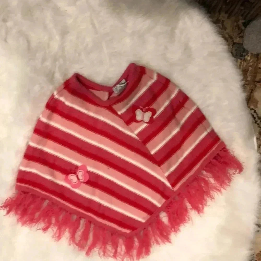 Kids poncho Size 4T